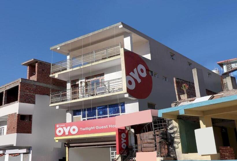 هتل Oyo 12442 Twilight Guest House