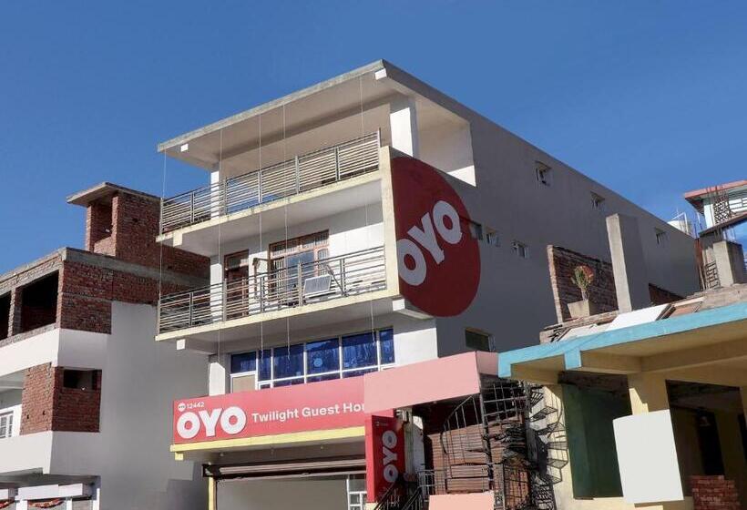 هتل Oyo 12442 Twilight Guest House