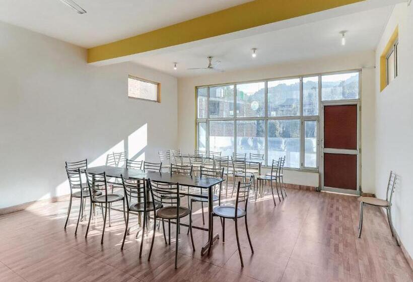 هتل Oyo 12442 Twilight Guest House