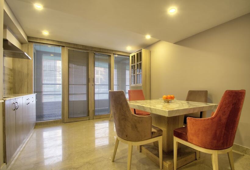 ホテル Sarovar Premiere Jaipur