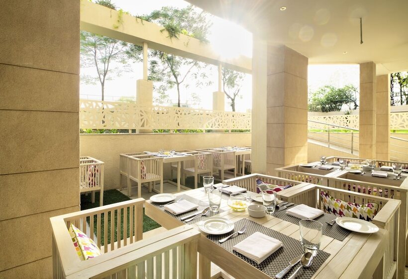 ホテル Sarovar Premiere Jaipur