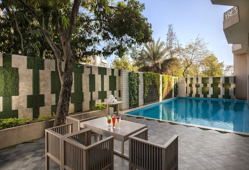 ホテル Sarovar Premiere Jaipur