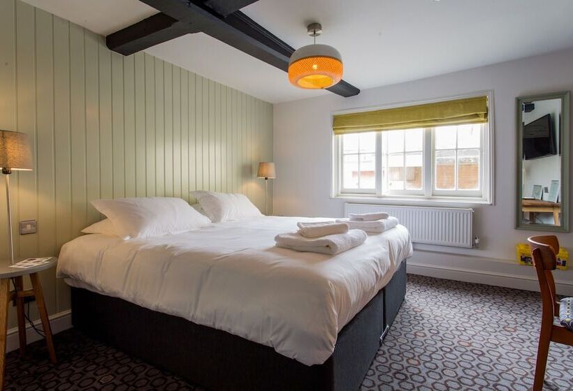 בית מלון כפרי The Dolphin