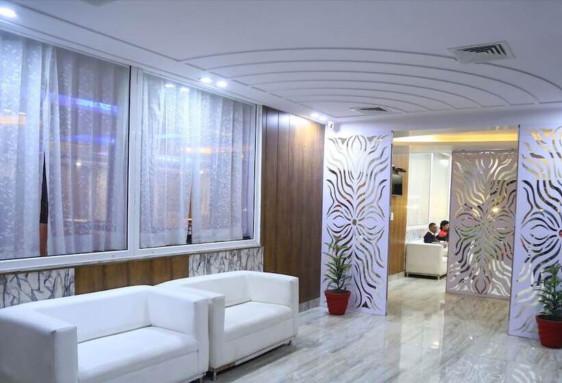 فندق The Ravindram