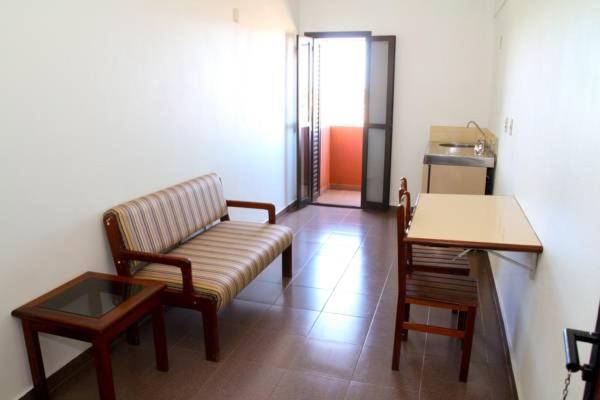 Mabruk Barretos Apart