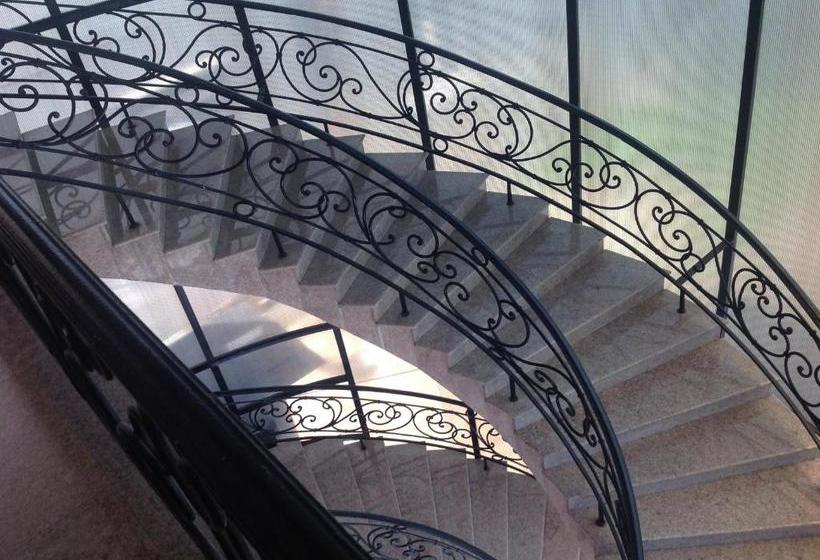 Pension George's House