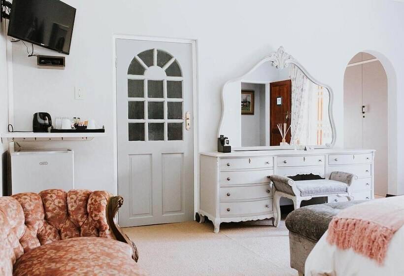 פנסיון Iso'bella Vita Guesthouse