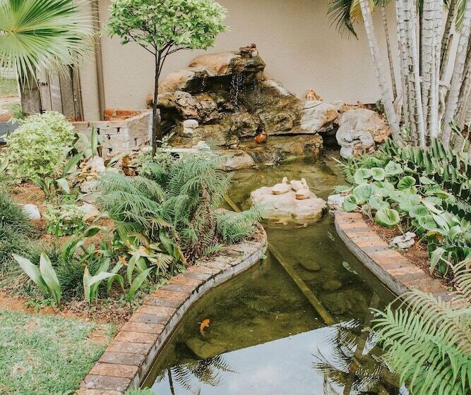 פנסיון Iso'bella Vita Guesthouse