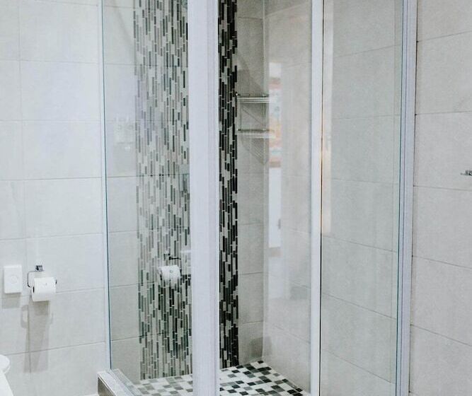 פנסיון Iso'bella Vita Guesthouse