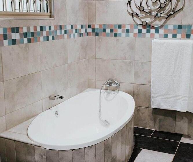 פנסיון Iso'bella Vita Guesthouse