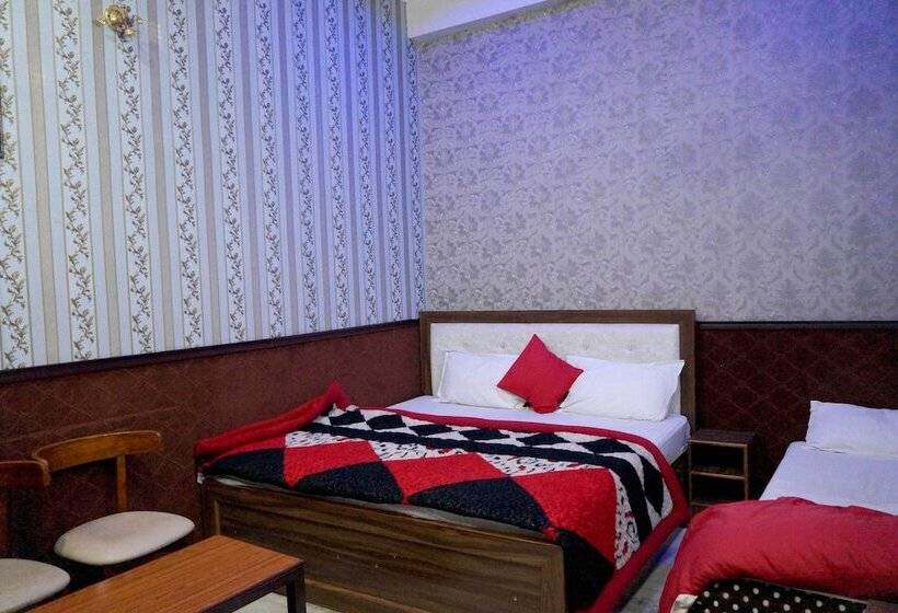 پانسیون Osaka Taj