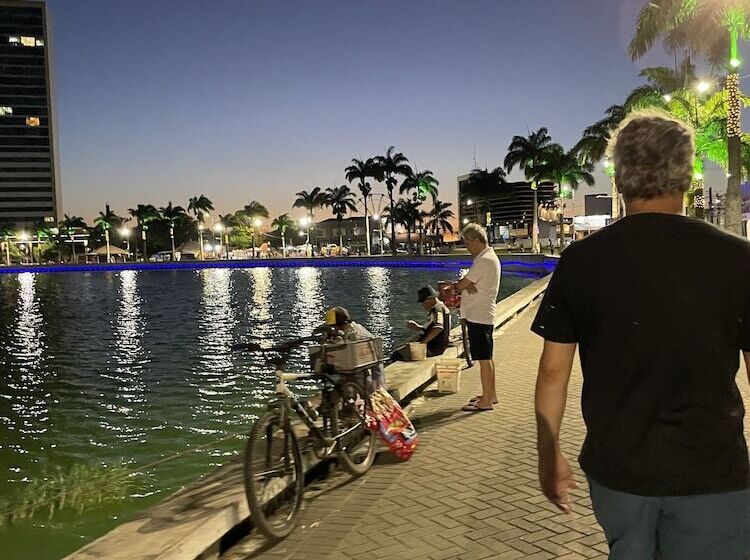 ペンション Pousada Acauã Acesso Através De Escadas