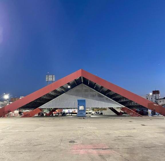 ペンション Pousada Acauã Acesso Através De Escadas