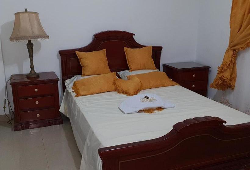 ペンション Velices