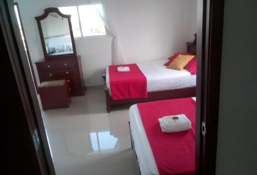 ペンション Velices