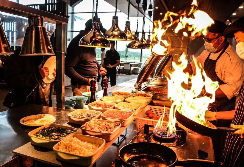 אתר נופש Forest City Golf