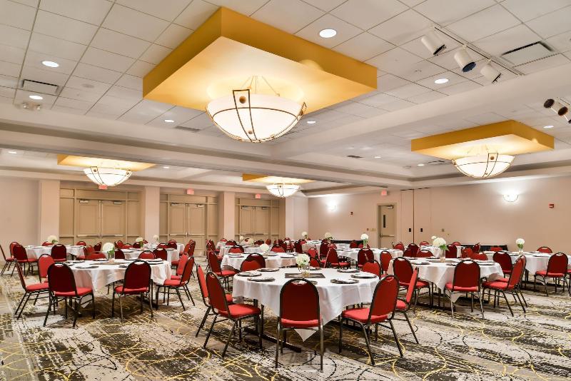 فندق صغير Inn At Depauw