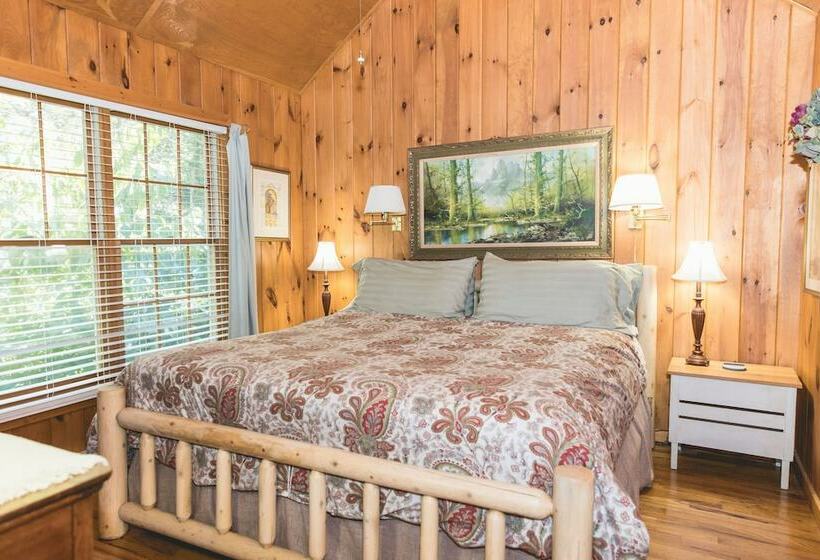 ベッドアンドブレックファースト Autumn Ridge Cottages