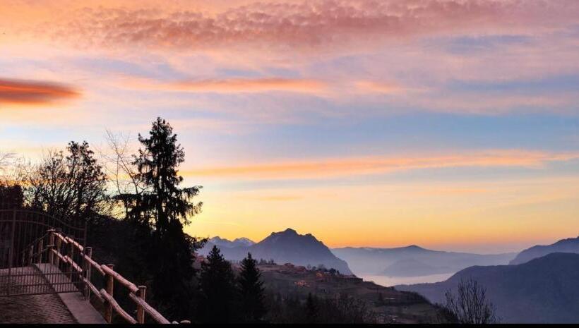 مبيت وإفطار Chalet Tre Santelle