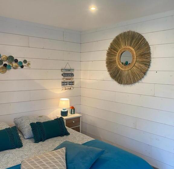 Bed and Breakfast Les Pieds Dans L Eau