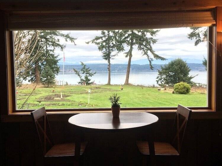 مبيت وإفطار The Bluff On Whidbey