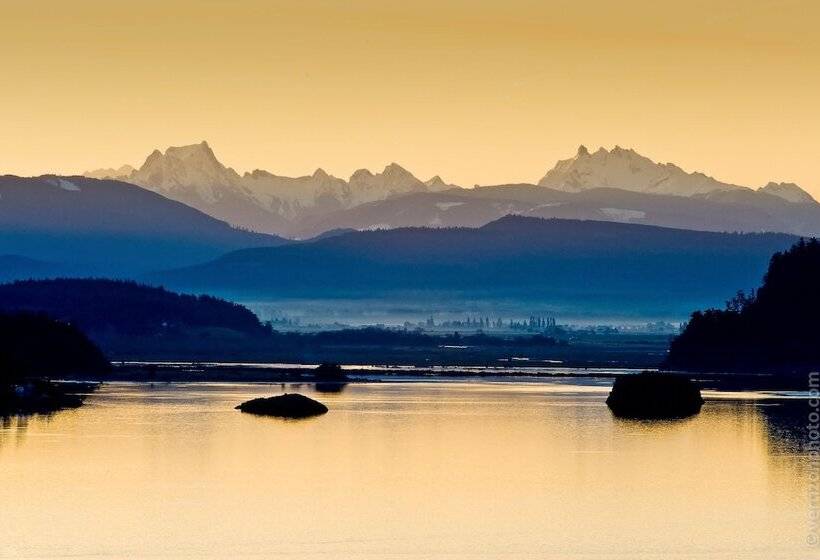 مبيت وإفطار The Bluff On Whidbey