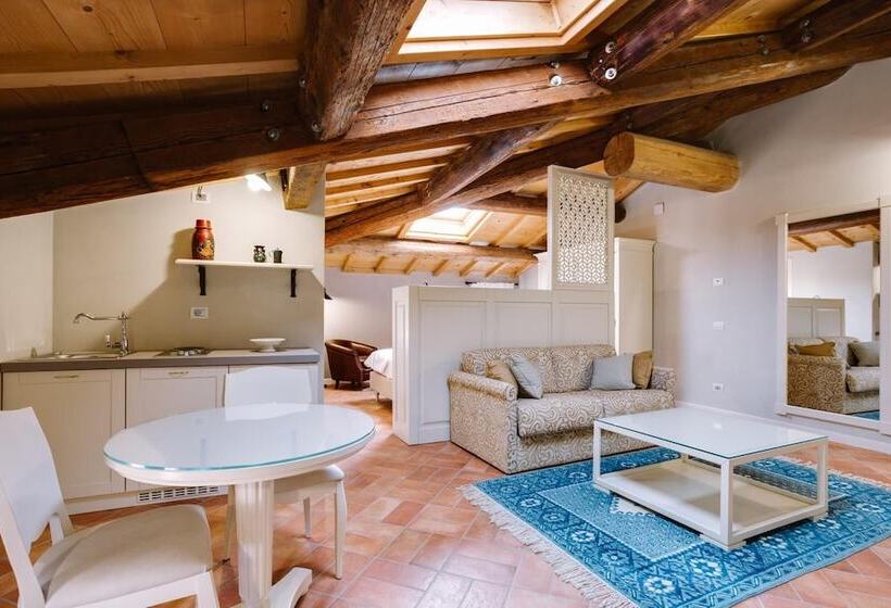 민박 Villa Padovani Relais De Charme   Adults Only