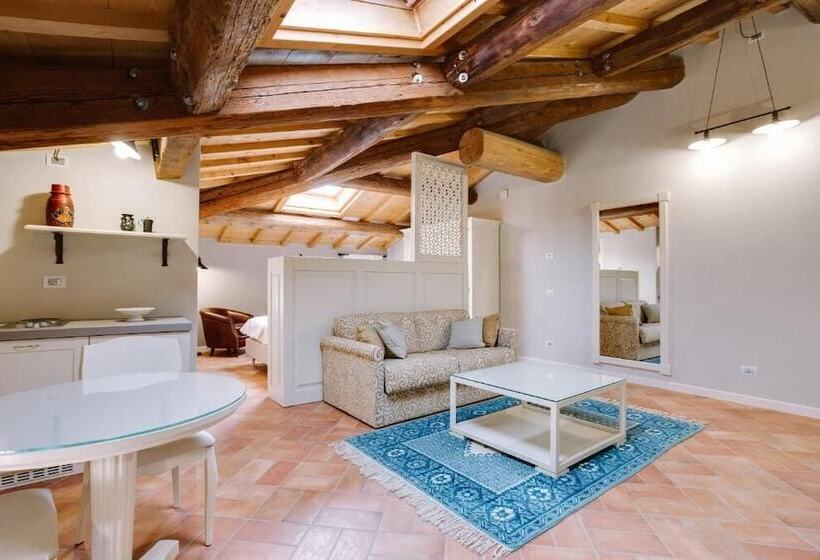 민박 Villa Padovani Relais De Charme   Adults Only