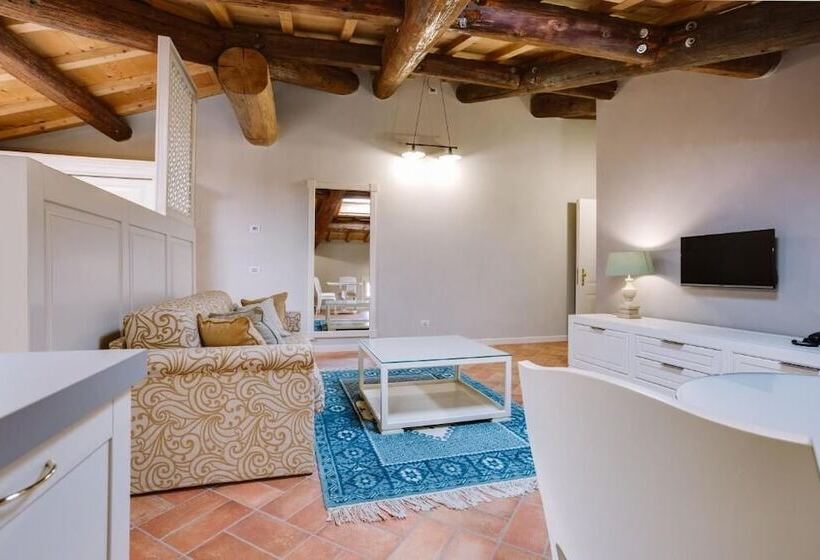 민박 Villa Padovani Relais De Charme   Adults Only