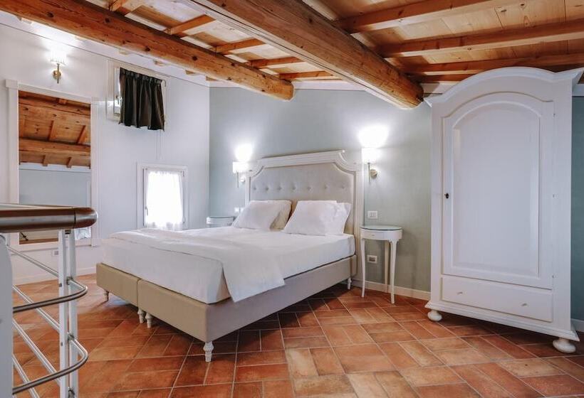 민박 Villa Padovani Relais De Charme   Adults Only