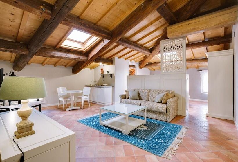 민박 Villa Padovani Relais De Charme   Adults Only