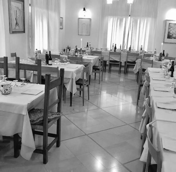 호텔 Albergo Ristorante Letizia