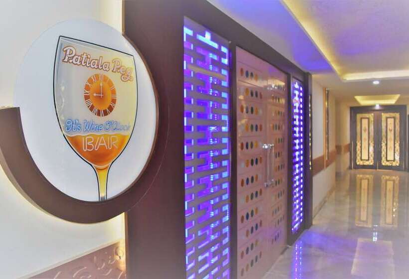 호텔 Ashish Continental