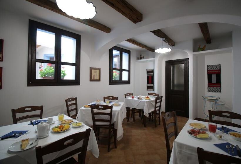 Hotel Ghivine Albergo Diffuso