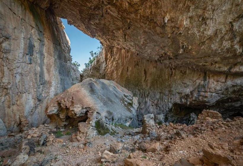Hotel Ghivine Albergo Diffuso