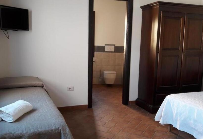 Hotel Ghivine Albergo Diffuso