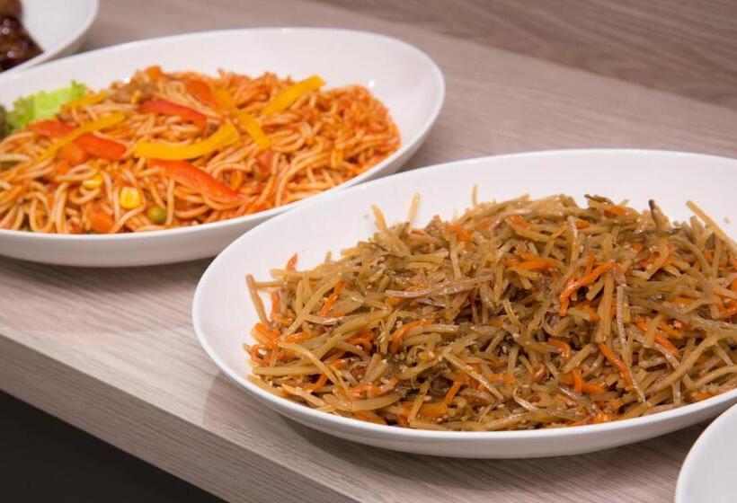 호텔 Kuretake Inn Hamamatsuekiminamiguchi Premium