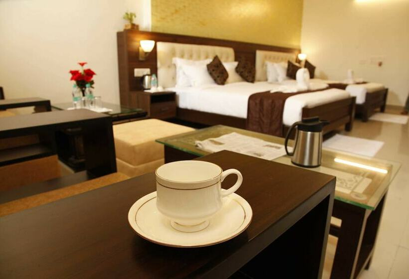 Отель Pah Clarista