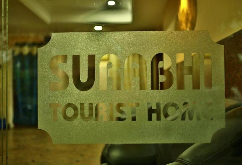 فندق Surabhi Suites