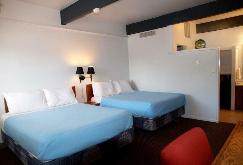 فندق على الطريق The Oakwood Inn