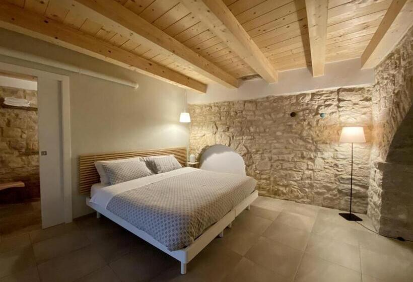 פנסיון Albertario