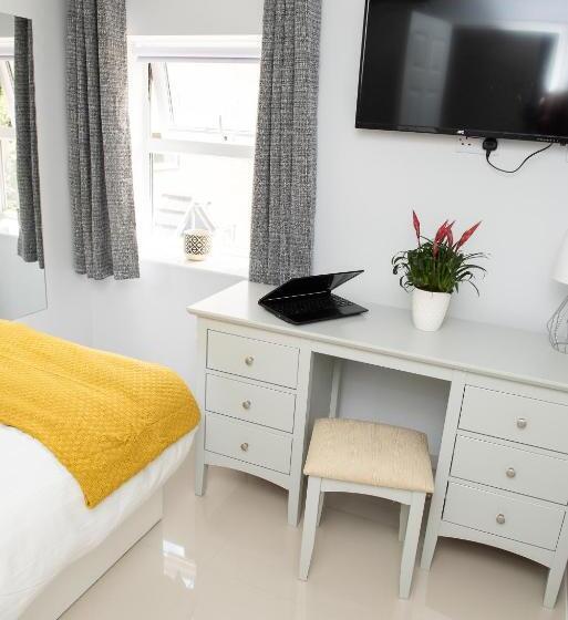 Пансион Pinehill Rooms