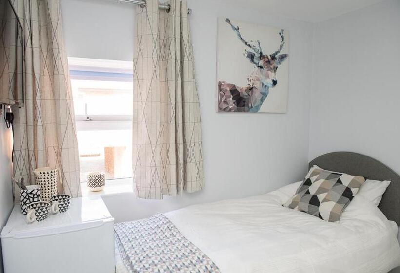 Пансион Pinehill Rooms