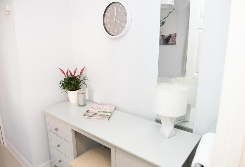 Пансион Pinehill Rooms