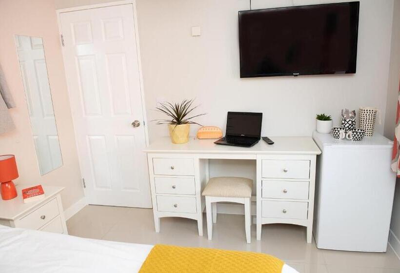 Пансион Pinehill Rooms