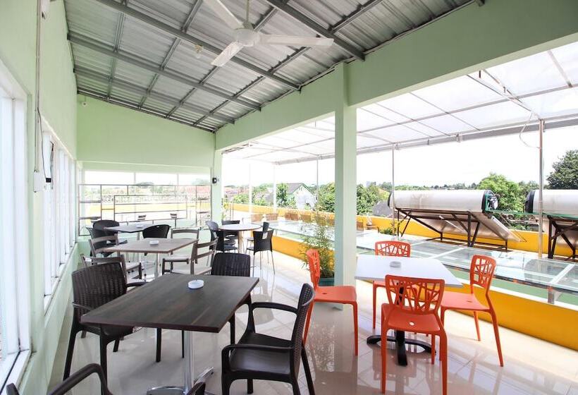 膳宿费 Reddoorz Plus Near Taman Sari