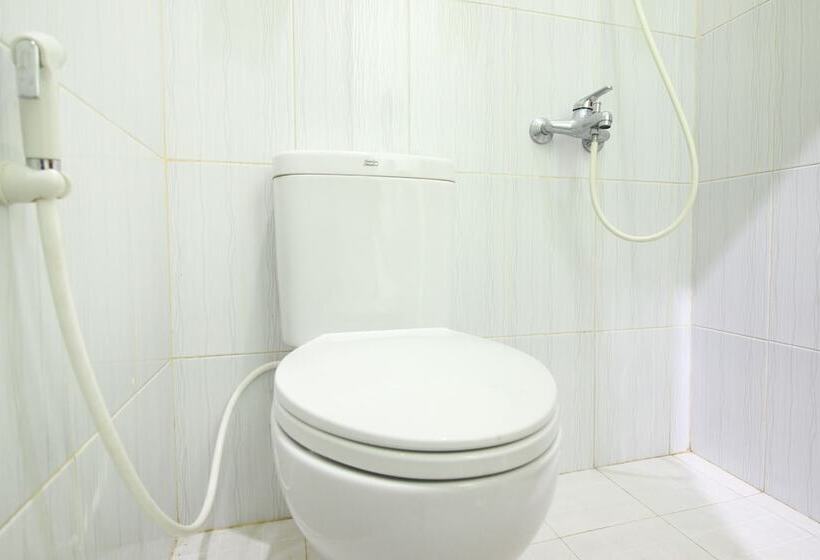 膳宿费 Reddoorz Plus Near Taman Sari