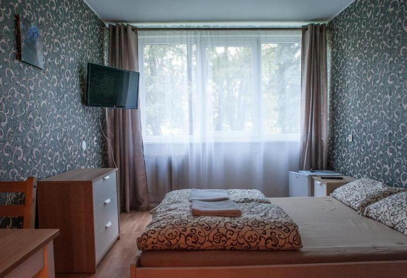 ペンション Savan House Easy Kaunas