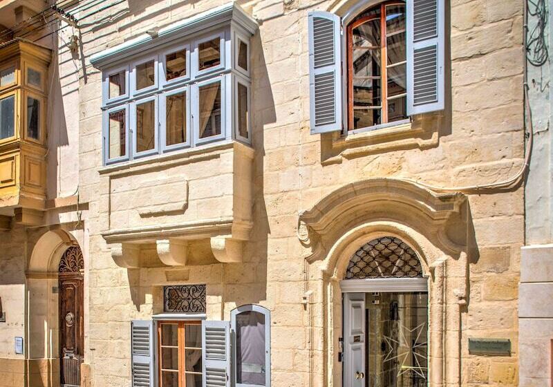 پانسیون The 3cities Auberge