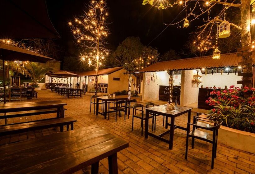 Stone Wood Resort, Mandrem